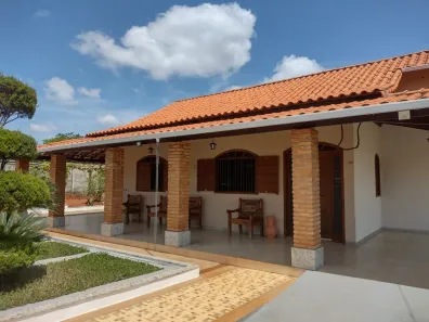 Fazenda / Sítio / Chácara com 5 Quartos à venda, 1690m² no Pinhões, Santa Luzia