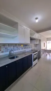 Casa com 2 Quartos para alugar, 59m² no Centro, Navegantes