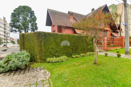 Sobrado com 4 Quartos à venda, 193m² no Ahú, Curitiba