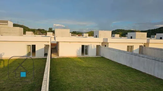 Casa de Condomínio com 3 Quartos à venda, 106m² no Estância Guararema, Guararema