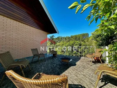 Casa de Condomínio com 4 Quartos à venda, 170m² no Vale Encantado, Campos do Jordão