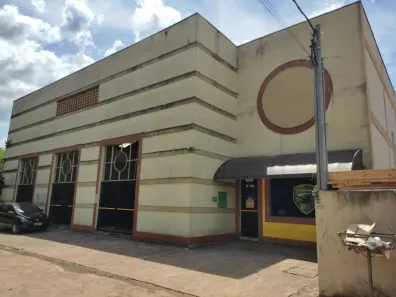 Galpão / Depósito / Armazém à venda, 897m² no Country Club, Poços de Caldas