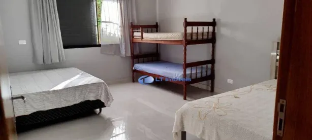 Fazenda / Sítio / Chácara com 4 Quartos à venda, 380m² no Rio Abaixo, Jacareí
