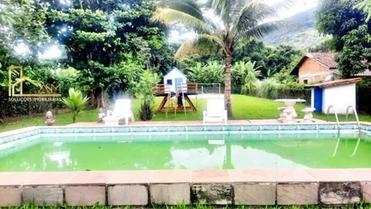 Fazenda / Sítio / Chácara com 5 Quartos à venda, 2000m² no Vale da Figueira (Ponta Negra), Maricá