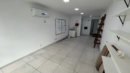 Conjunto Comercial / Sala à venda, 32m² no Ingá, Niterói