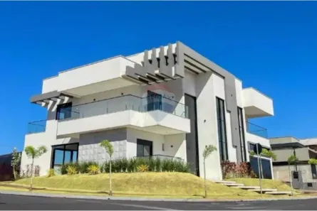 Sobrado com 4 Quartos à venda, 493m² no Setor Industrial, Rio Verde