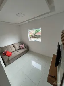 Casa de Condomínio com 2 Quartos para alugar, 55m² no Canto do Forte, Praia Grande