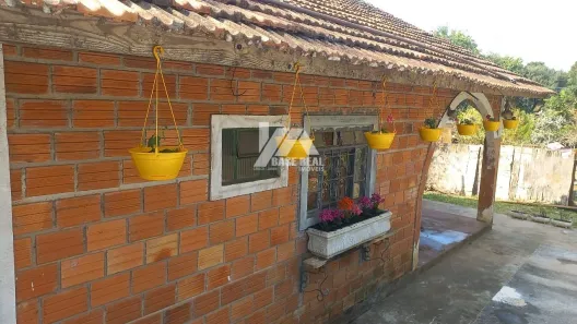 Fazenda / Sítio / Chácara com 2 Quartos à venda, 80m² no Cará-cará, Ponta Grossa