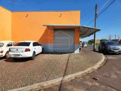 Loja / Salão / Ponto Comercial à venda, 124m² no Chácara Braz Miraglia, Jaú