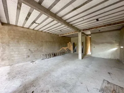 Loja / Salão / Ponto Comercial à venda, 145m² no Porto da Aldeia, São Pedro da Aldeia