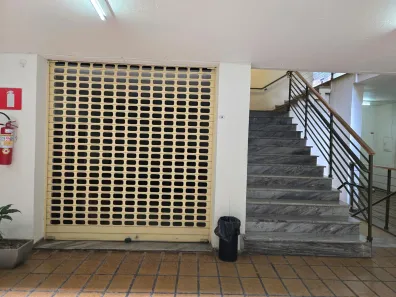 Loja / Salão / Ponto Comercial à venda, 30m² no Savassi, Belo Horizonte
