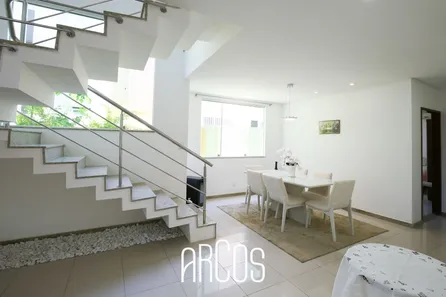 Casa de Condomínio com 4 Quartos à venda, 298m² no Aruana, Aracaju