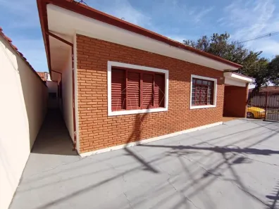 Casa com 3 Quartos para alugar, 164m² no Vila Xavier (Vila Xavier), Araraquara