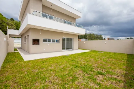 Sobrado com 4 Quartos à venda, 182m² no Jardim Daher, Campina Grande do Sul