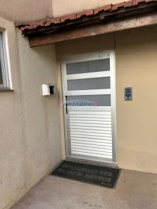 Apartamento com 3 Quartos para alugar, 60m² no Vila Emília, Maringá