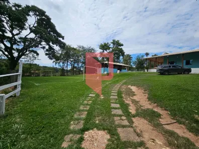 Fazenda / Sítio / Chácara com 4 Quartos à venda, 250m² no Pinhões, Santa Luzia