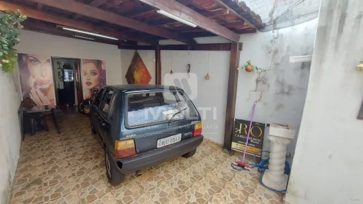 Loja / Salão / Ponto Comercial com 3 Quartos à venda, 200m² no Jardim Patrícia, Uberlândia