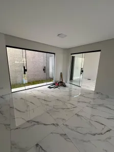 Sobrado com 3 Quartos à venda, 160m² no Pinheirinho, Curitiba