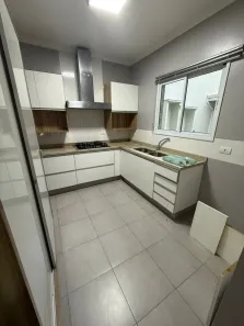 Casa de Condomínio com 3 Quartos para alugar, 106m² no Parque 9 de Julho, São Roque