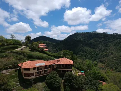 Casa de Condomínio com 6 Quartos à venda, 475m² no , Areal