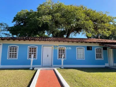 Casa com 8 Quartos para alugar, 280m² no Novo Rio das Ostras, Rio das Ostras