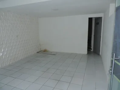Loja / Salão / Ponto Comercial para alugar, 52m² no Lagoa Nova, Natal