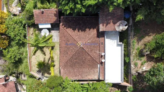 Casa com 5 Quartos à venda, 110m² no Carangola, Petrópolis
