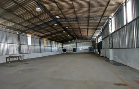 Galpão / Depósito / Armazém para alugar, 800m² no Crespo, Manaus