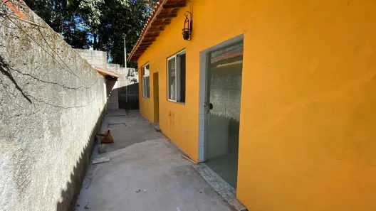 Casa com 2 Quartos para alugar, 100m² no Chácaras Ana Lúcia, Embu das Artes