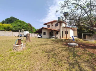Casa de Condomínio com 5 Quartos à venda, 260m² no Região dos Lagos, Brasília