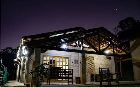 Fazenda / Sítio / Chácara com 4 Quartos à venda, 600m² no , Igaratá
