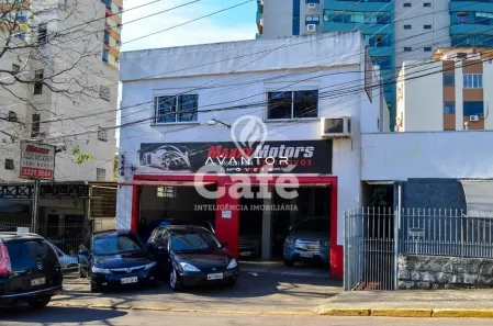 Prédio Inteiro com 3 Quartos à venda, 260m² no Centro, Santa Maria