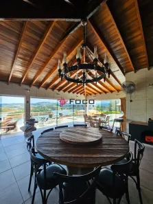 Fazenda / Sítio / Chácara com 4 Quartos à venda, 267m² no , Igaratá