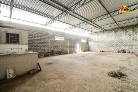 Galpão / Depósito / Armazém à venda, 400m² no Santos Dumont, Divinópolis