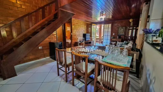 Casa de Condomínio com 4 Quartos à venda, 200m² no Gravatá Centro, Gravatá