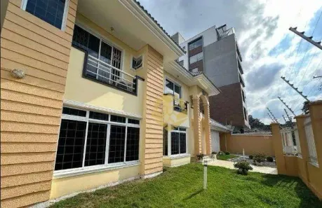 Casa com 5 Quartos para alugar, 426m² no Juvevê, Curitiba