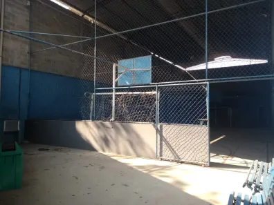 Galpão / Depósito / Armazém com 1 Quarto à venda, 300m² no BNH, Mesquita