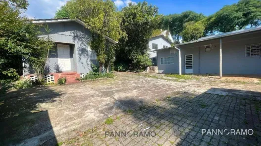 Casa Comercial para alugar, 299m² no Campina do Siqueira, Curitiba