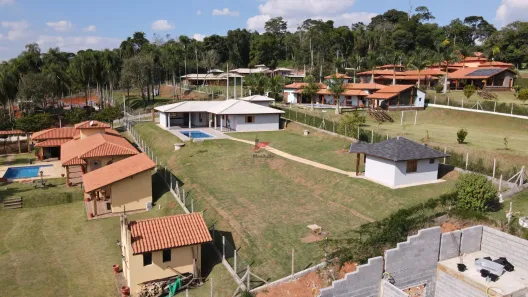Fazenda / Sítio / Chácara com 4 Quartos à venda, 220m² no Campo Verde, Ibiúna