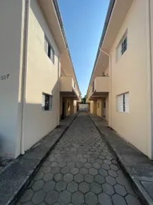 Apartamento com 2 Quartos para alugar, 70m² no Engenheiro Neiva, Guaratinguetá