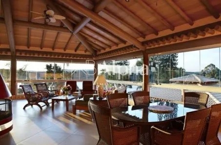 Fazenda / Sítio / Chácara com 7 Quartos à venda, 1200m² no Ibiúna, Ibiúna