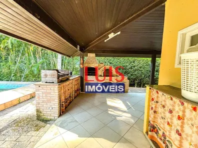 Casa de Condomínio com 3 Quartos para alugar, 300m² no Várzea das Moças, Niterói