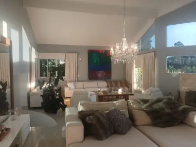 Casa de Condomínio com 4 Quartos à venda, 400m² no Jardim Indaiá, Embu das Artes
