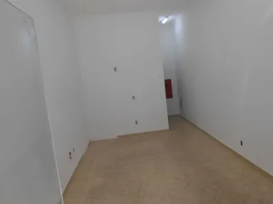 Loja / Salão / Ponto Comercial para alugar, 29m² no Centro, Macaé