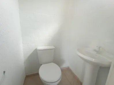 Loja / Salão / Ponto Comercial para alugar, 60m² no Rebouças, Curitiba