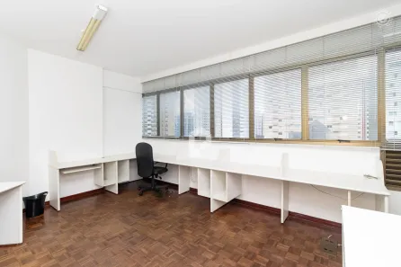 Conjunto Comercial / Sala à venda, 31m² no Centro, Curitiba
