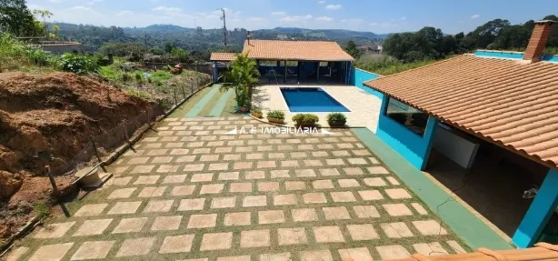 Fazenda / Sítio / Chácara com 3 Quartos à venda, 200m² no Dona Catarina, Mairinque
