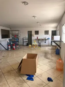 Galpão / Depósito / Armazém para alugar, 1500m² no Sítio Pedra Bonita, Jandira