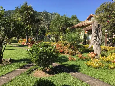 Fazenda / Sítio / Chácara com 4 Quartos à venda, 3000m² no Francisca Augusta Rios, Pouso Alegre