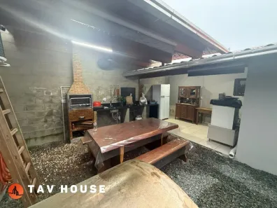 Casa com 3 Quartos para alugar, 120m² no Centro, Penha